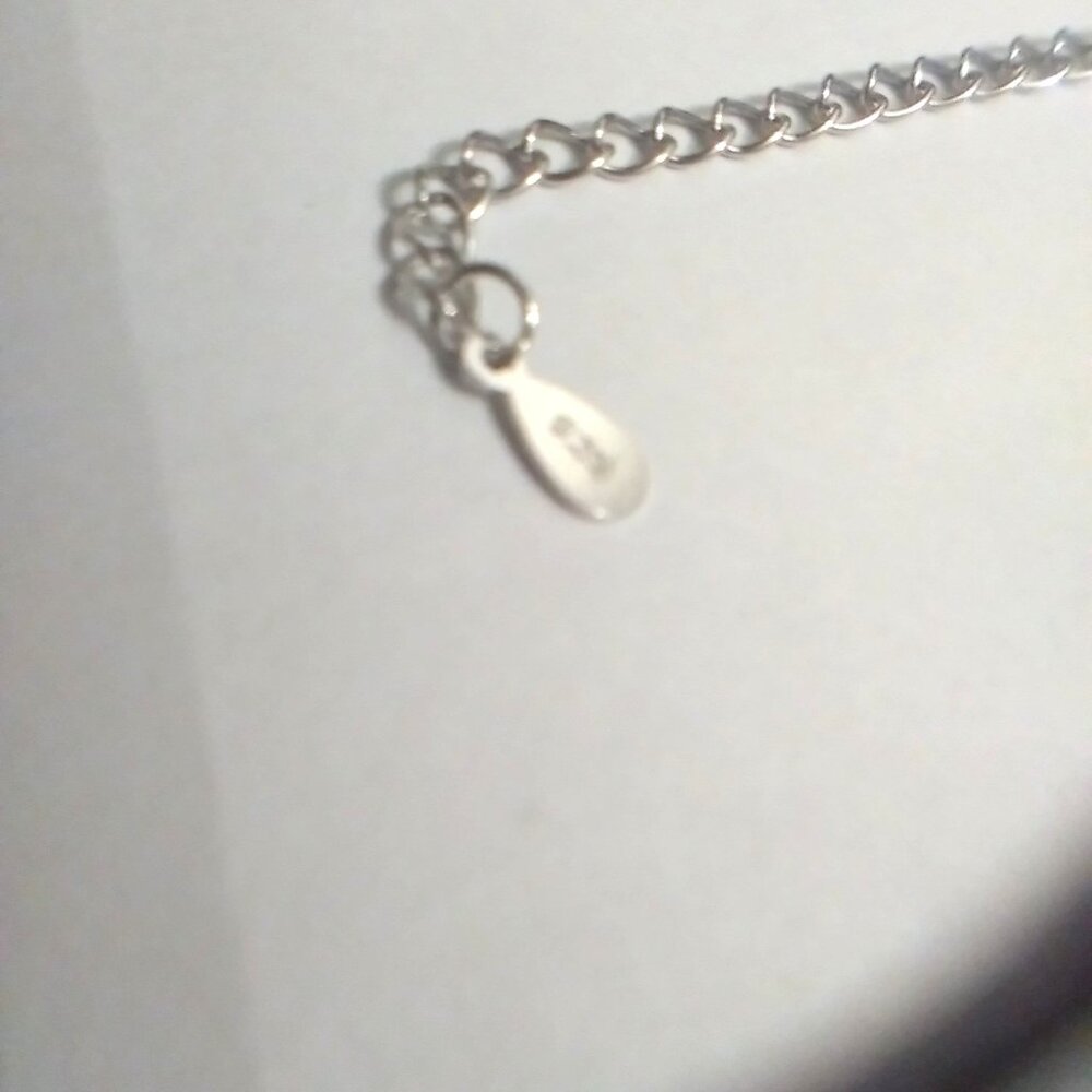 Golden Mother of Pearl Pendant - Picture 4 of 8
